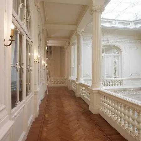 Walburg Hotel 4*